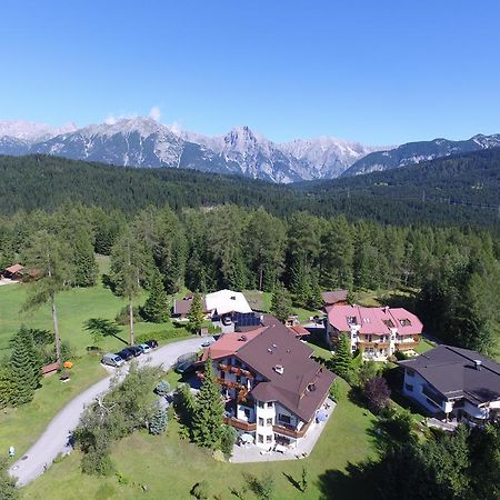Landhaus Charlotte Am Geigenbuehel -Apartments Seefeld in Tirol Extérieur photo