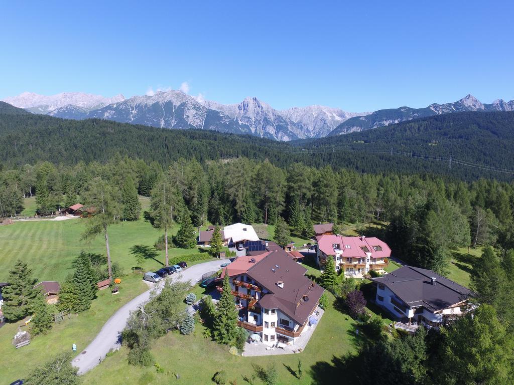 Landhaus Charlotte Am Geigenbuehel -Apartments Seefeld in Tirol Extérieur photo