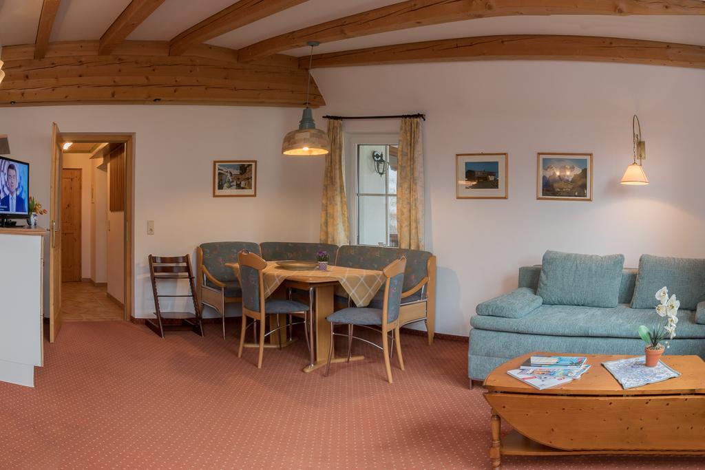 Landhaus Charlotte Am Geigenbuehel -Apartments Seefeld in Tirol Extérieur photo