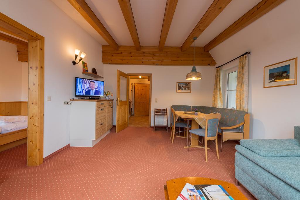Landhaus Charlotte Am Geigenbuehel -Apartments Seefeld in Tirol Extérieur photo