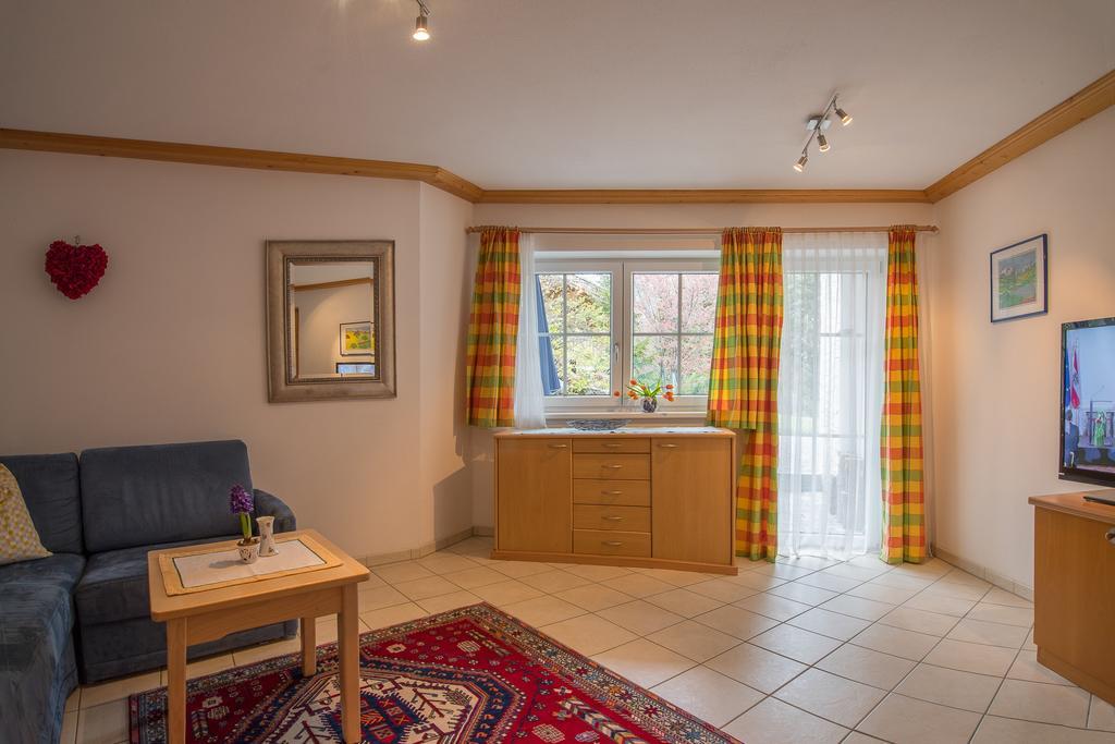 Landhaus Charlotte Am Geigenbuehel -Apartments Seefeld in Tirol Extérieur photo