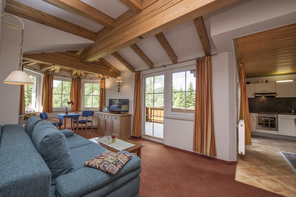 Landhaus Charlotte Am Geigenbuehel -Apartments Seefeld in Tirol Extérieur photo